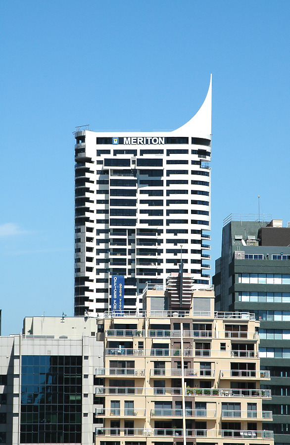 Meriton Tower by John Bek