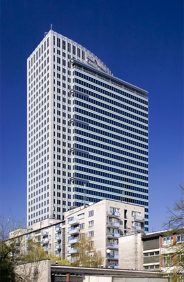 Warsaw Financial Center by Pavel Toczynski