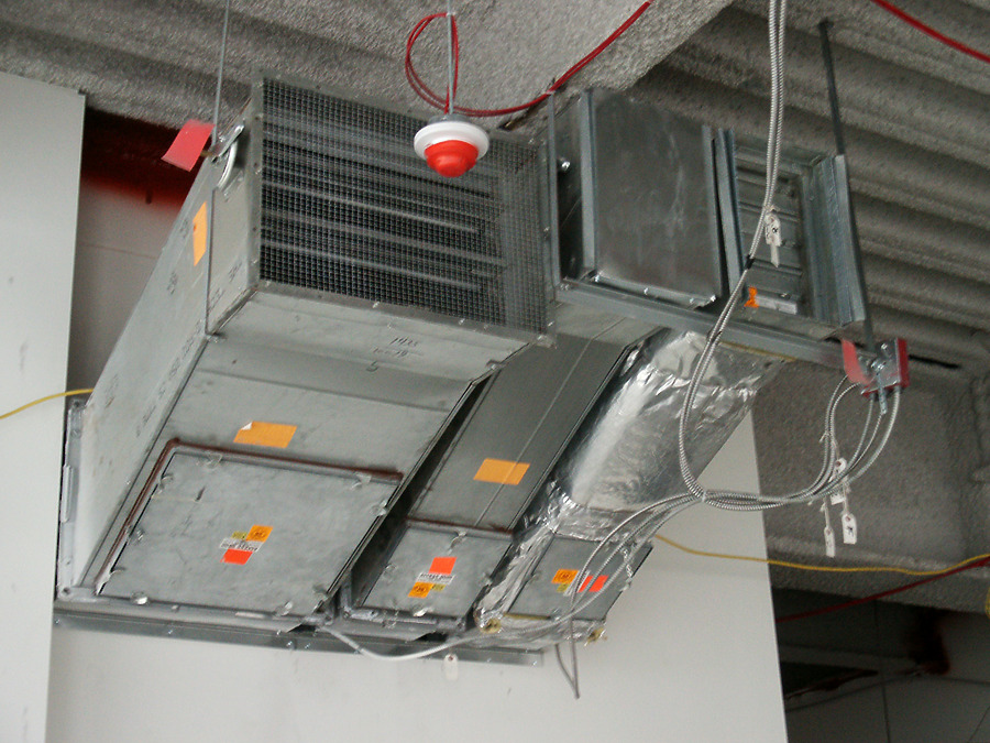 Bloomberg Tower by Daniel Kieckhefer