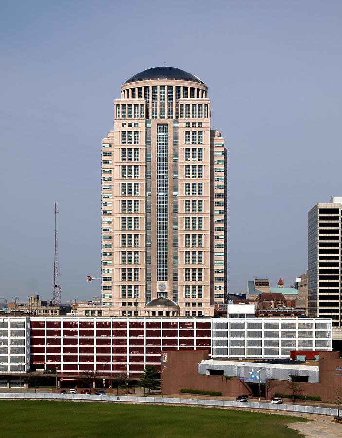 Thomas F. Eagleton United States Courthouse by Marshall Gerometta