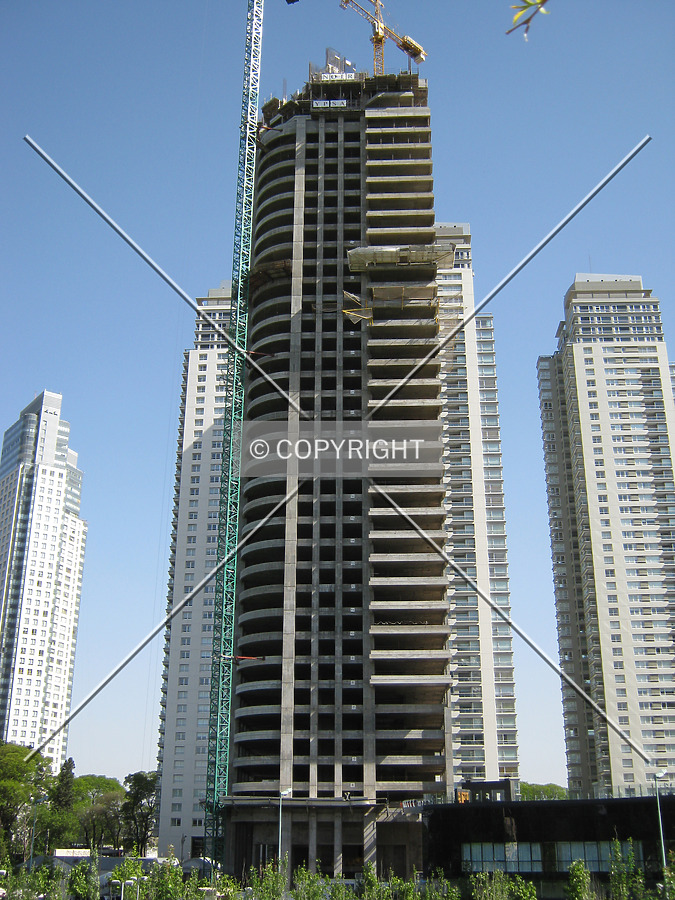 Torre Renoir 2 by Maximiliano Buono