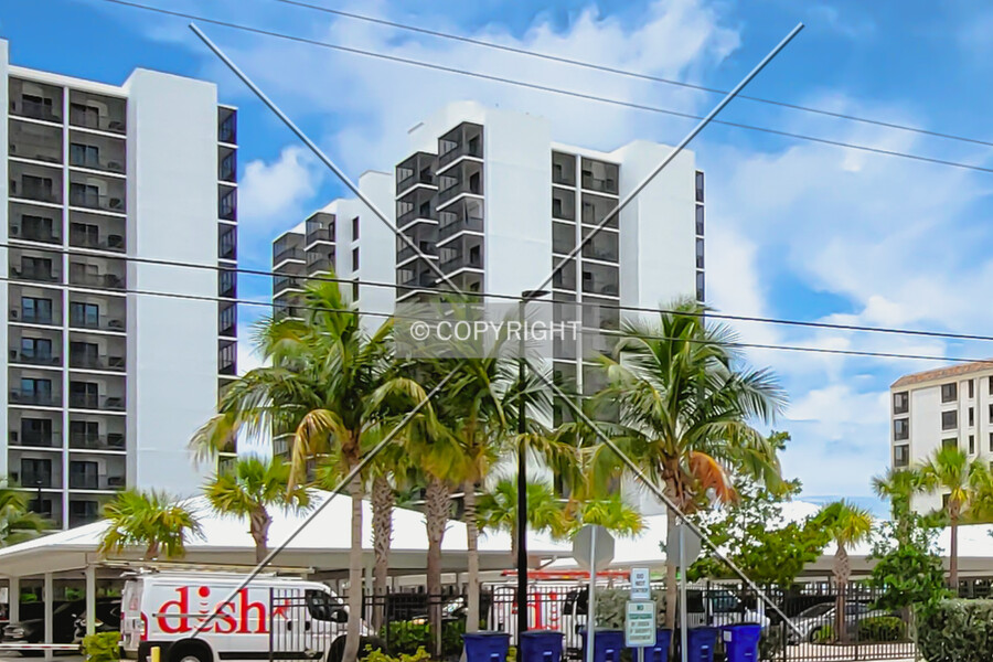 Island Winds Condominiums I