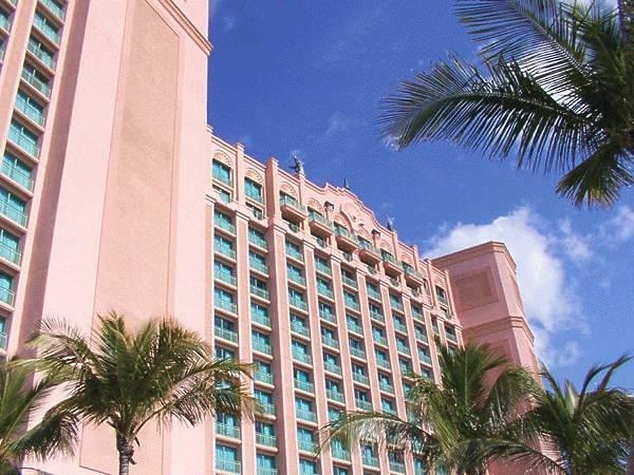 Atlantis Royal Tower East by Daniel Kieckhefer