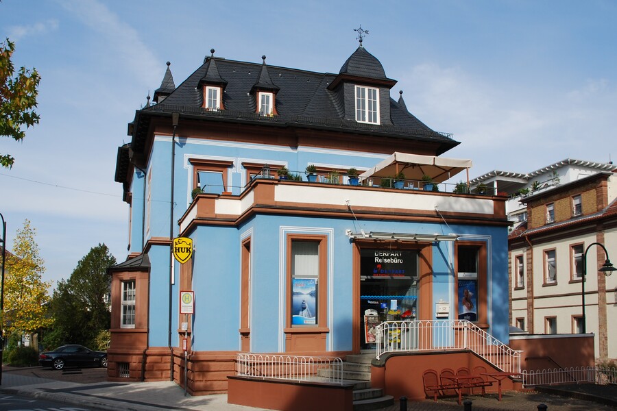 Bahnhofstraße 15