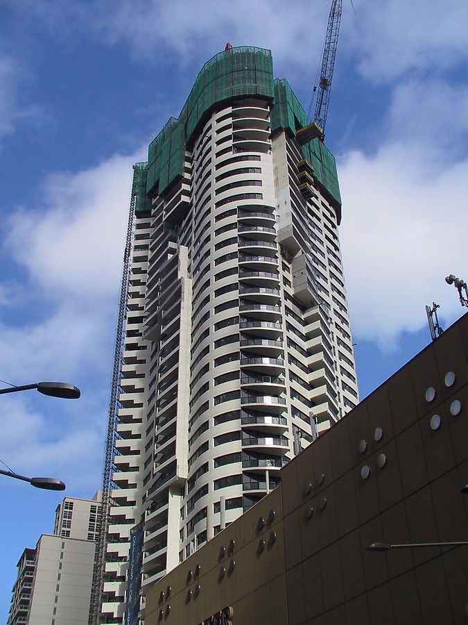 Meriton Tower by John Bek