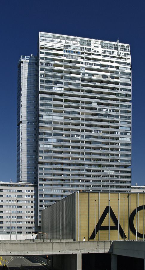 Mischek Tower by Cesar Serrano