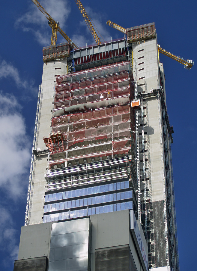 Torre Caja Madrid by Cesar Serrano