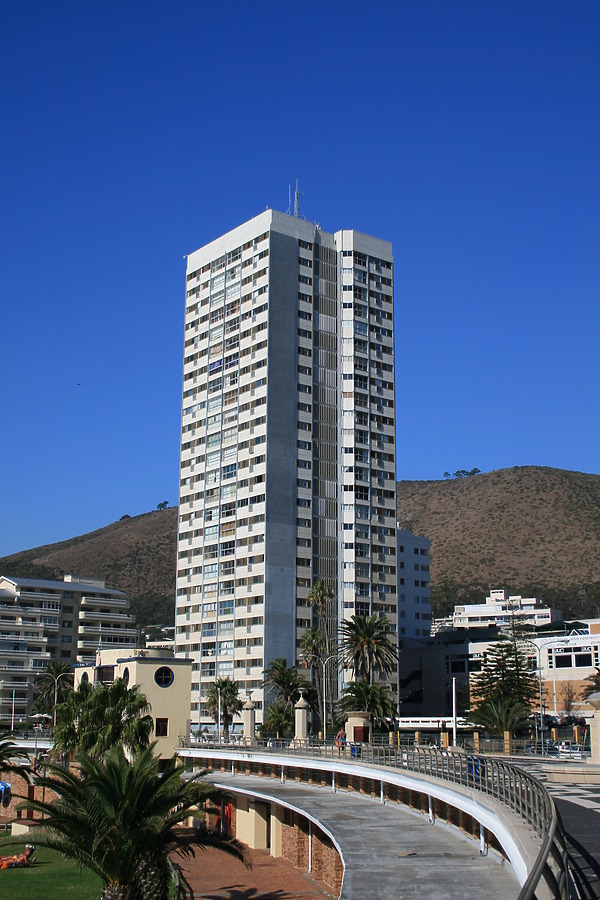 Pavilion Place by Kjetil Balog