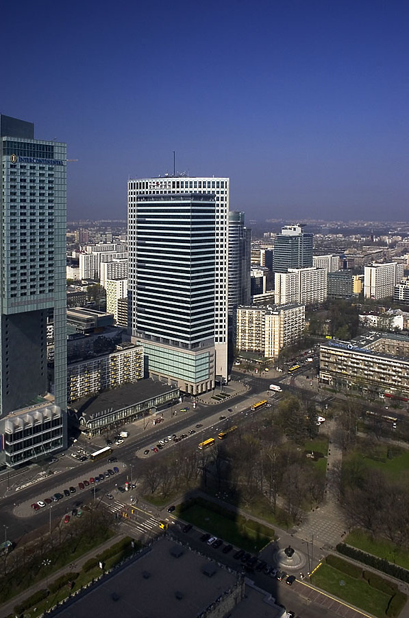 Warsaw Financial Center by Pavel Toczynski