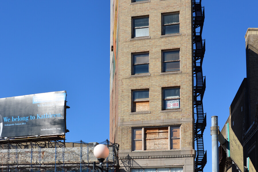 Universal Building