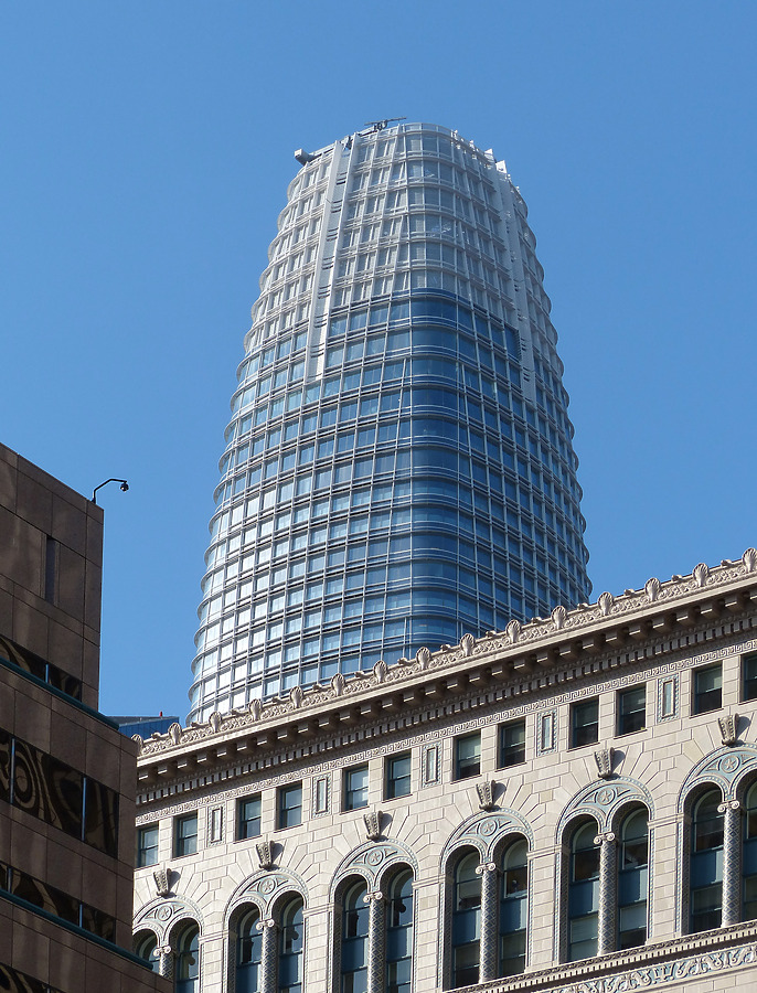 Salesforce Tower by Nate Lindsey