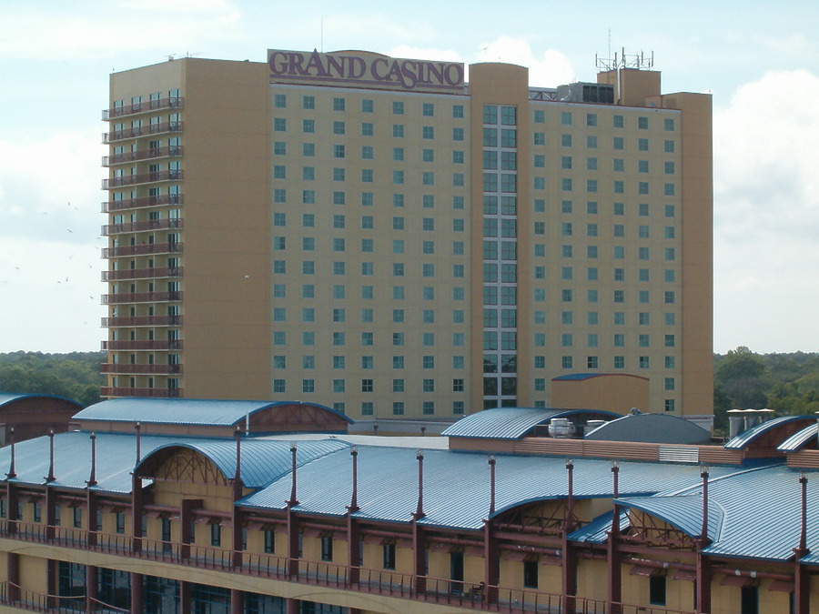 Island View Casino Resort Hotel by Rodney Gunn