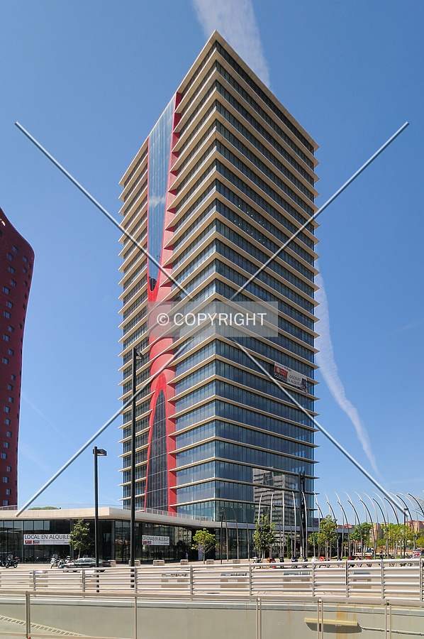 Torre Realia BCN by David Guija