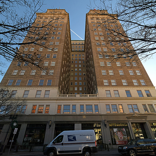 Nissen Building by John W. Cahill