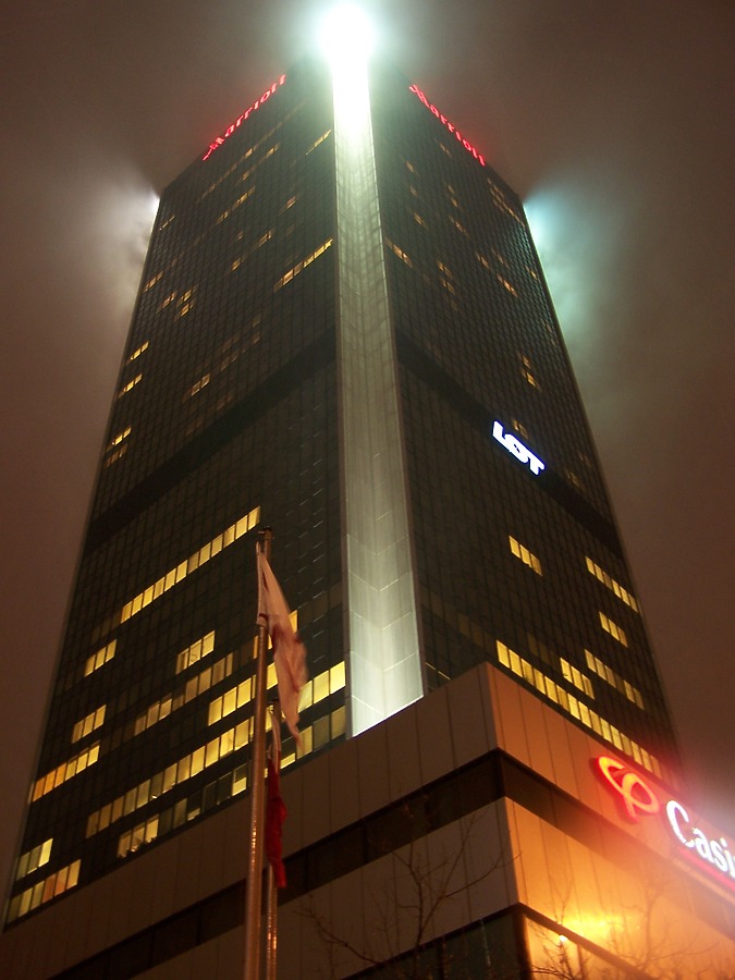 Centrum LIM by Florian Barbier