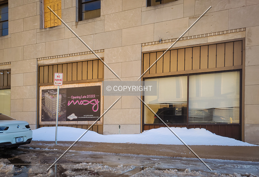 Great Southern Bank Building by Ryan Hildebrand