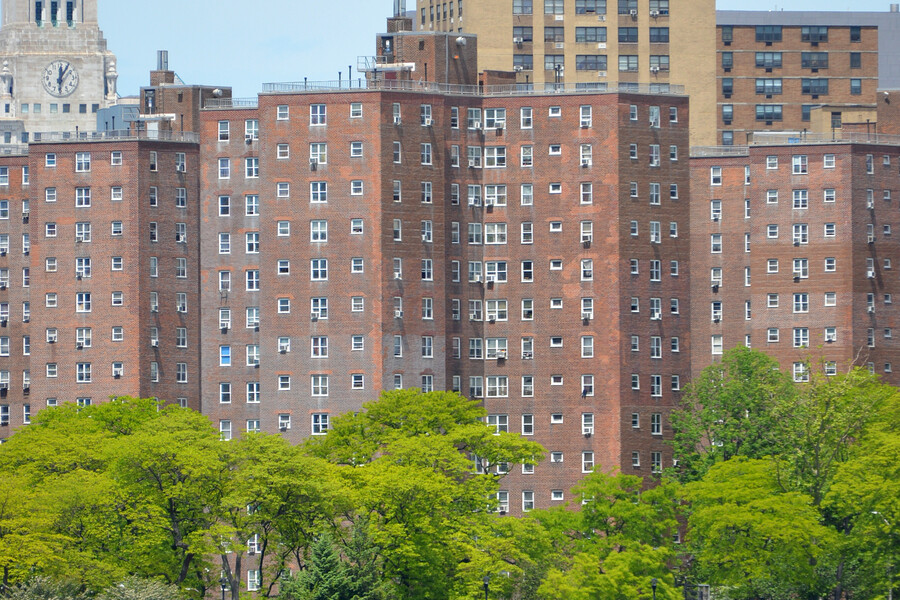 Riis I Houses, Building VI