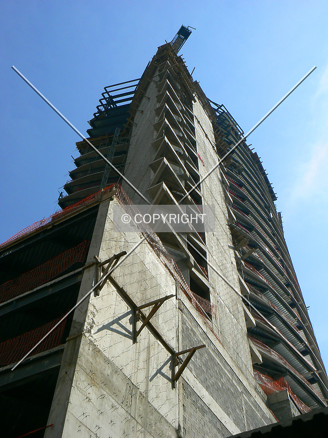 Plaza Residences by Luis Ibáñez