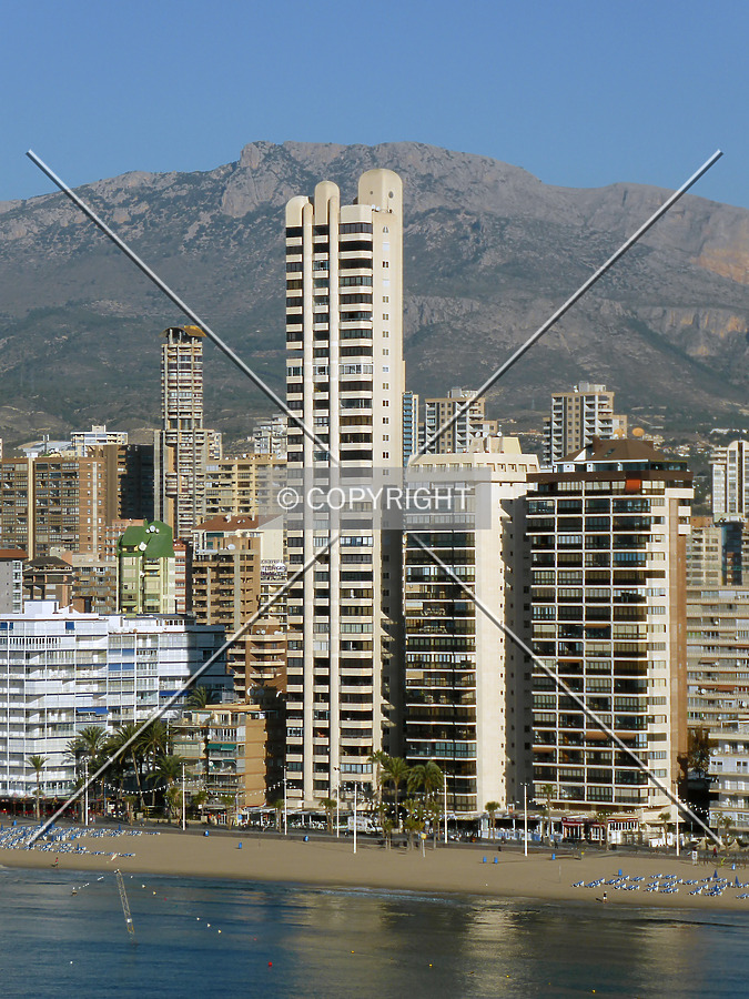 Torre Levante by Nephilim