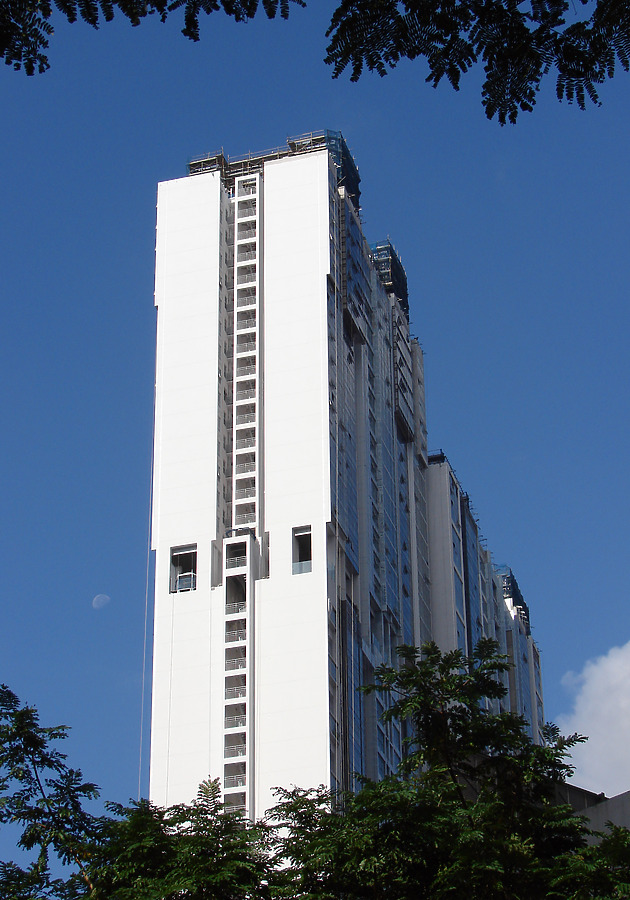 Icon Loft Tower 2 by Horst Kiechle
