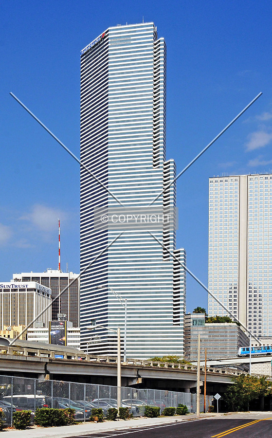 Miami Tower by Jorge Molina