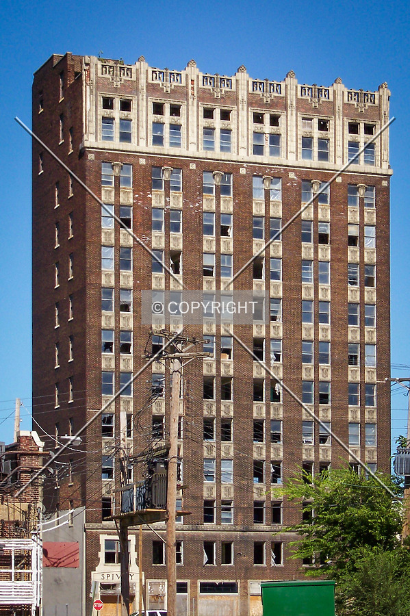 Spivey Building by Ryan Hildebrand