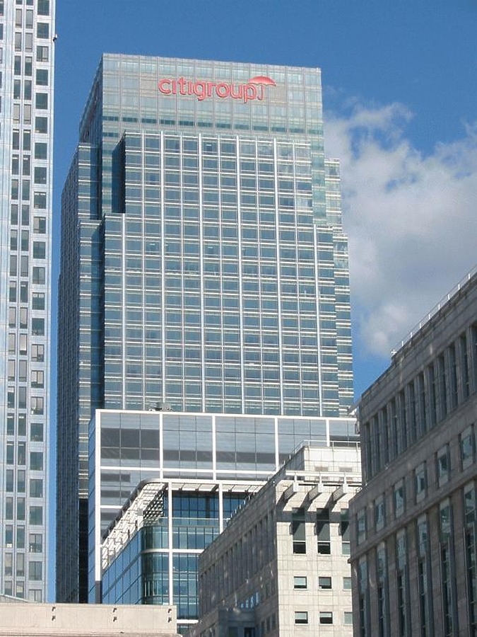 25 Canada Square by Jonathan Smith