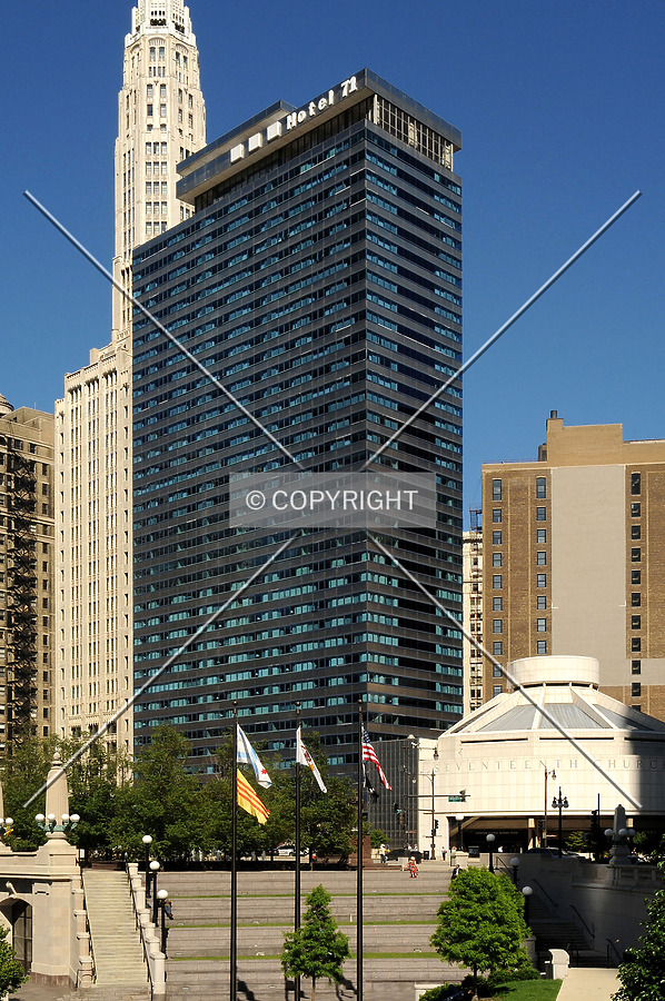 Wyndham Grand Chicago Riverfront Hotel by Jorge Molina