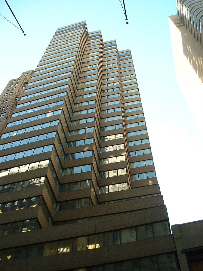 45 Broadway Atrium by Paul Cucuzza