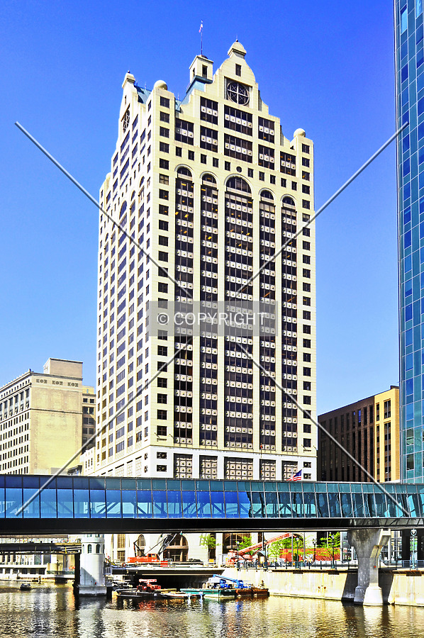 100 East Wisconsin by Jorge Molina