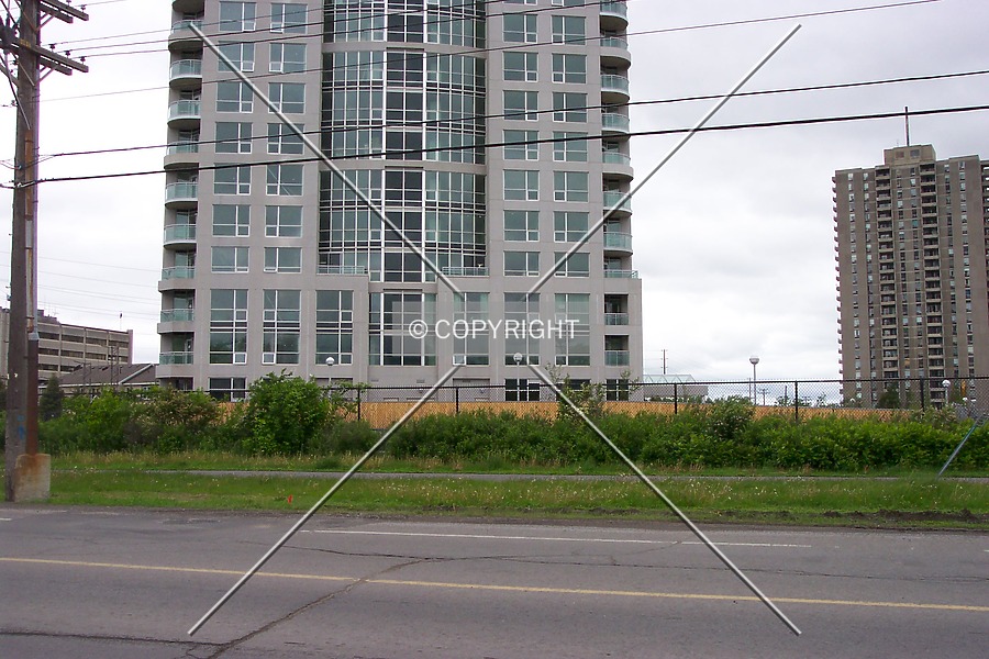 Minto Metropole by Eric Blyth