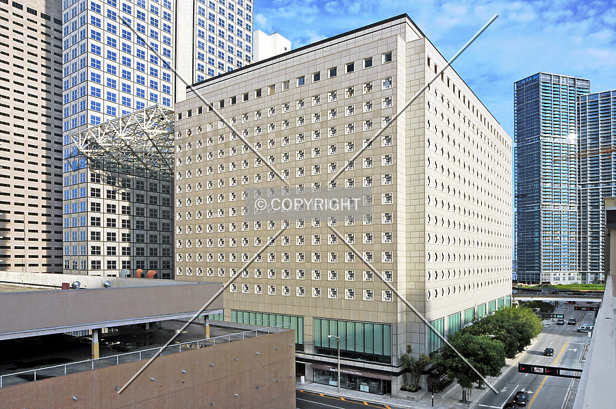Southeast Financial Center by Jorge Molina
