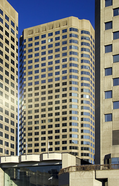 Le Complexe Desjardins, Tour Est