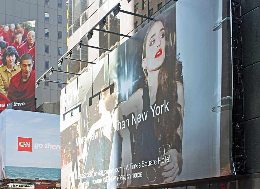 750 Seventh Avenue by Ryan Hildebrand