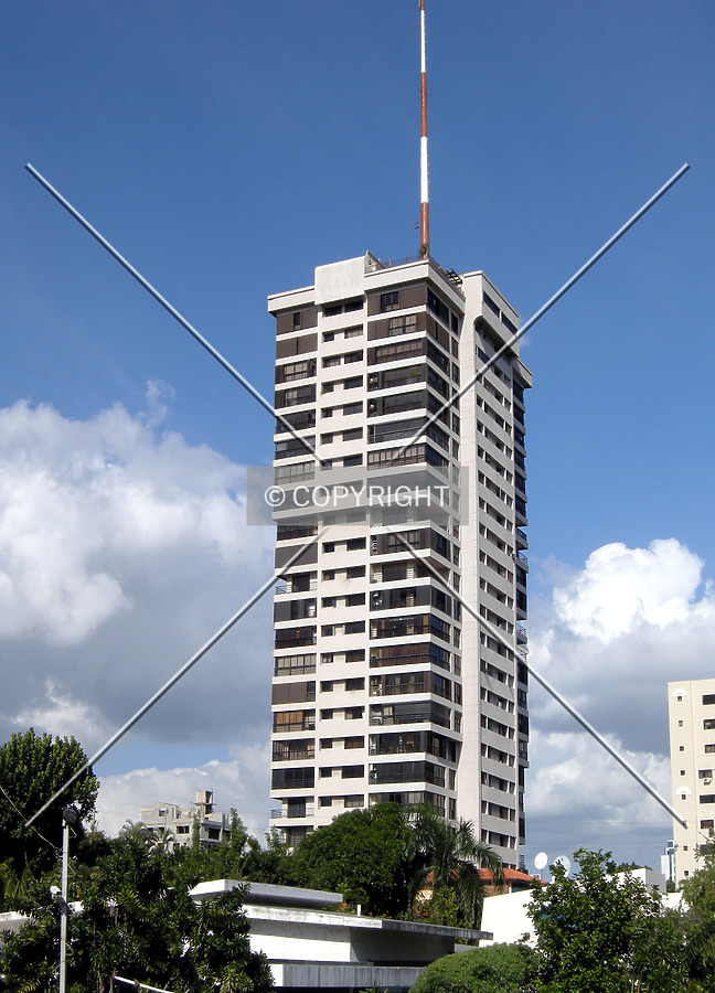 Torre del Sol by Jorge Molina