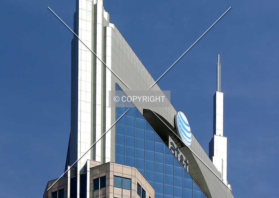 AT&T Building by Chris Patriarca