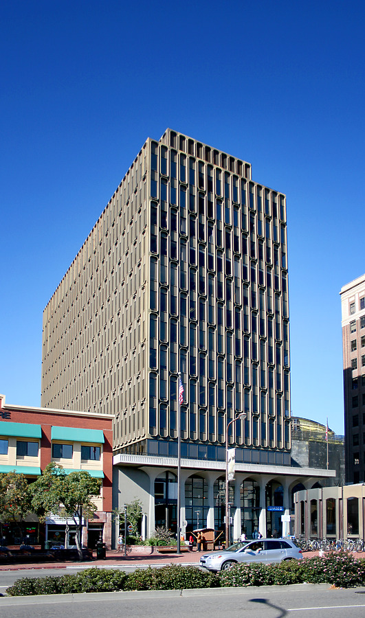 2150 Shattuck Avenue by Jim Schwartz