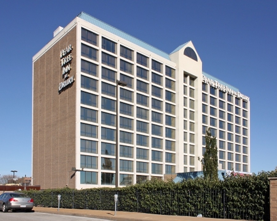 Pear Tree Inn Union Station by Ryan Hildebrand