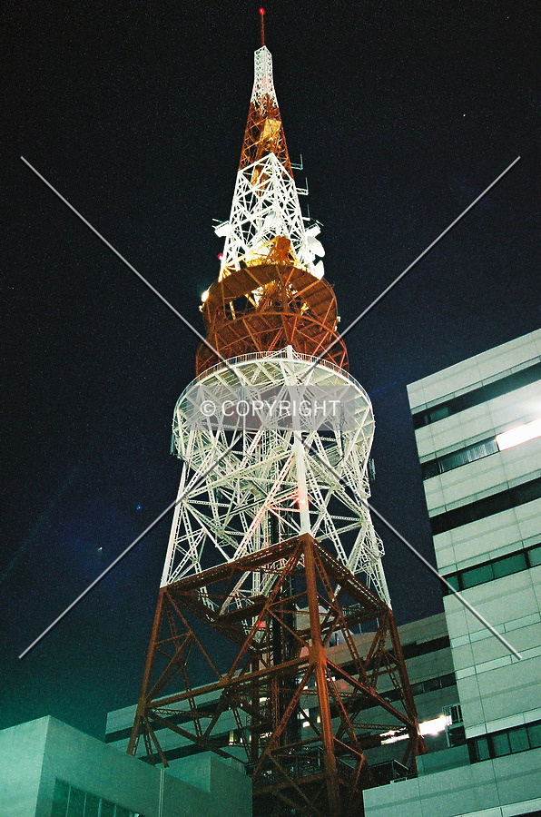 Fukuoka Broadcasting System Tower by Andrew Stewart