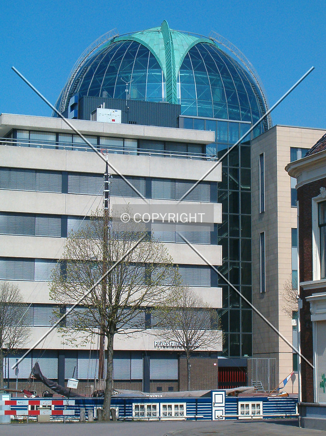 Friesland Bank by René Hogendijk