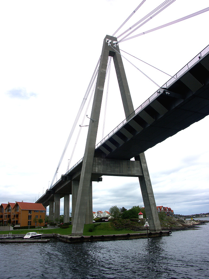 Bybrua by Marshall Gerometta