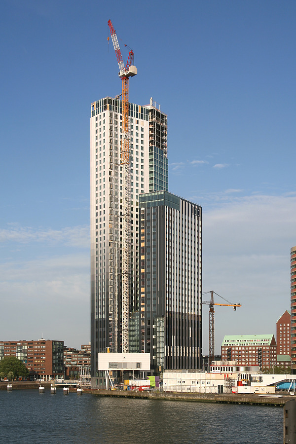 Maastoren by Michiel van Dijk