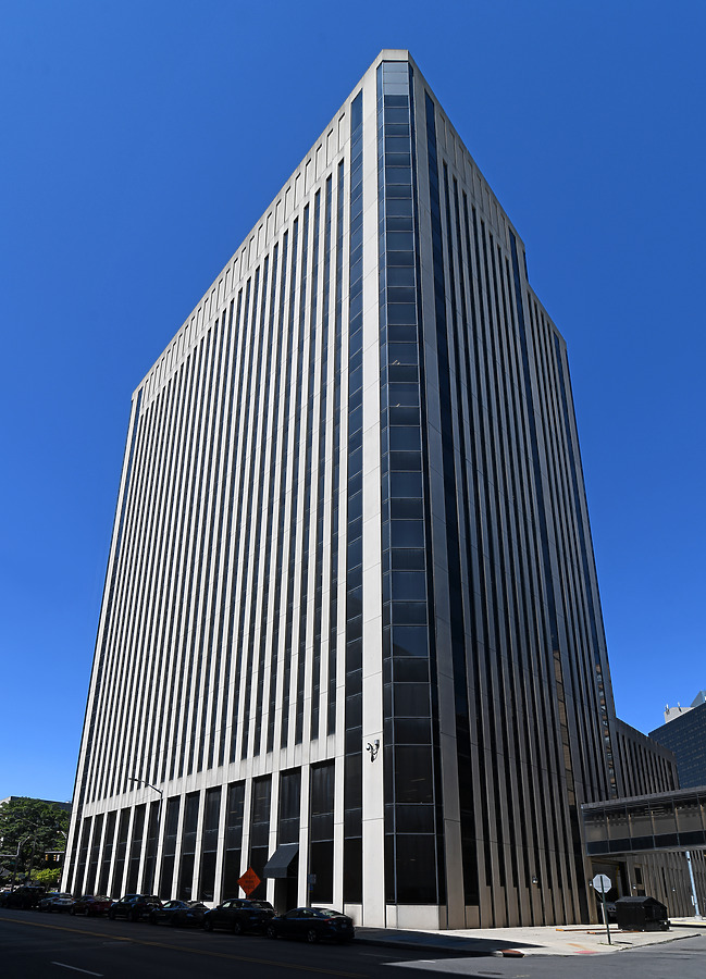 280 Plaza by John W. Cahill