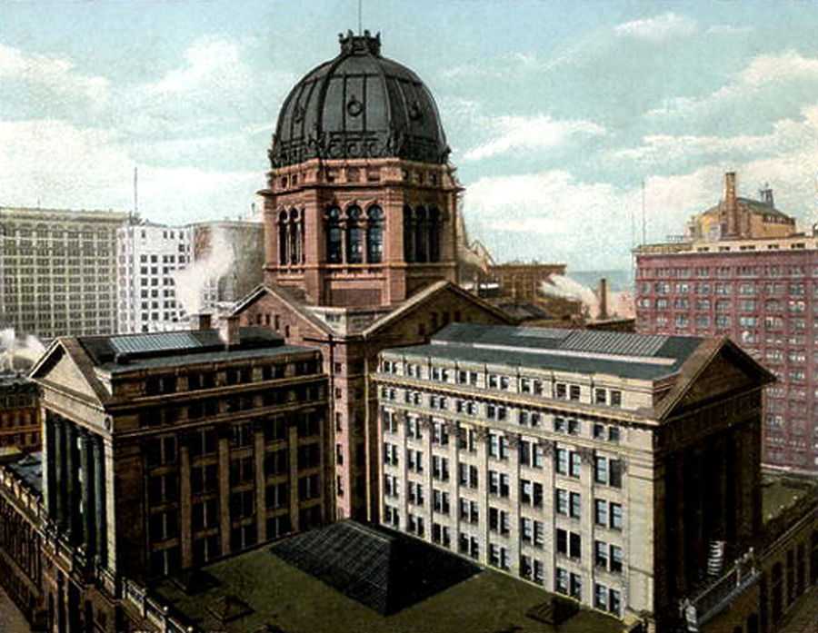 Chicago Federal Building by United States Public Domain