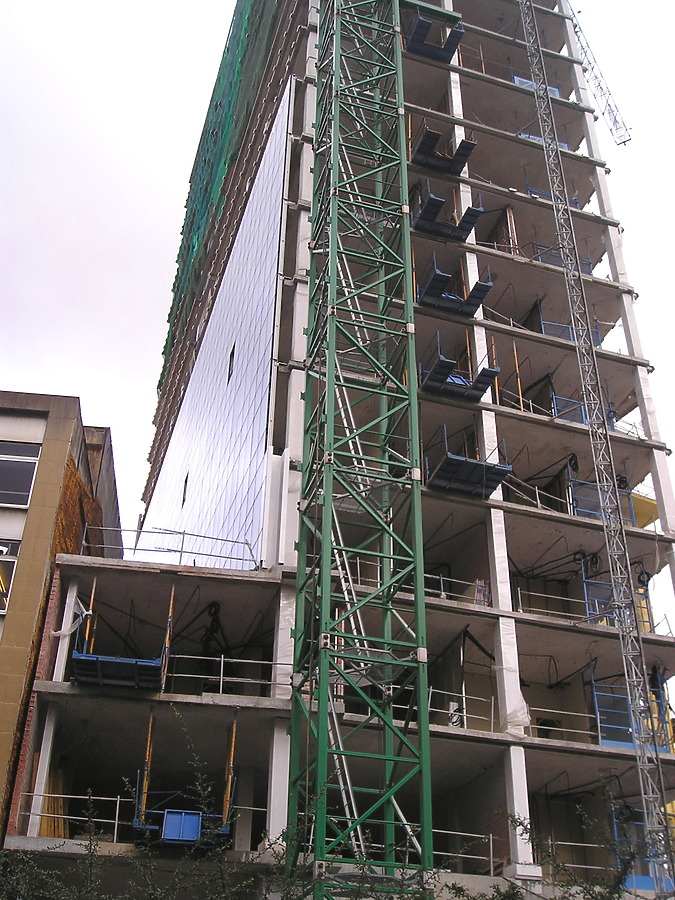 Isozaki Atea I by Mikel Allende