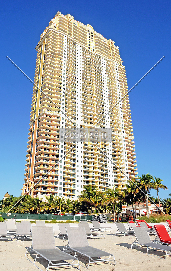 Acqualina Ocean Residences and Resort by Jorge Molina