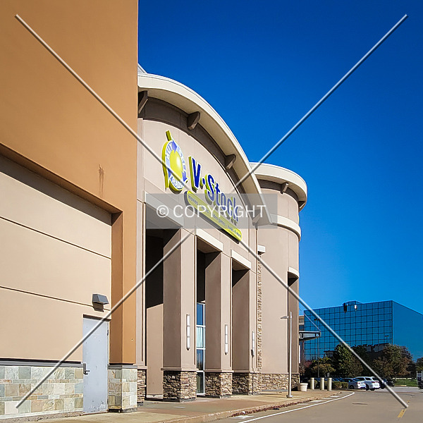 Chesterfield Mall by Ryan Hildebrand