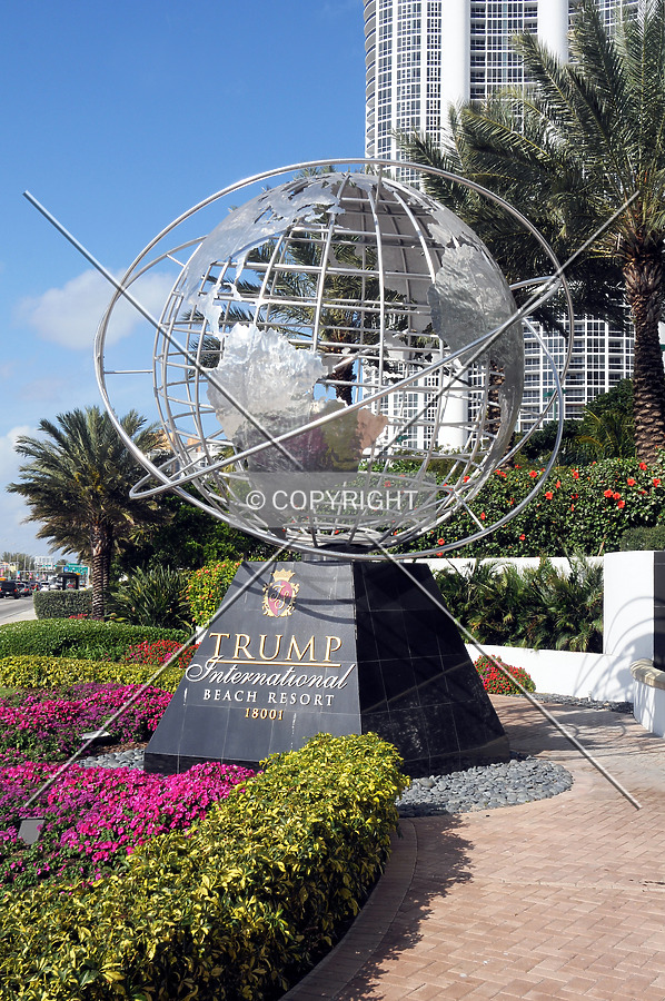 Trump International Sonesta Beach Resort by Jorge Molina
