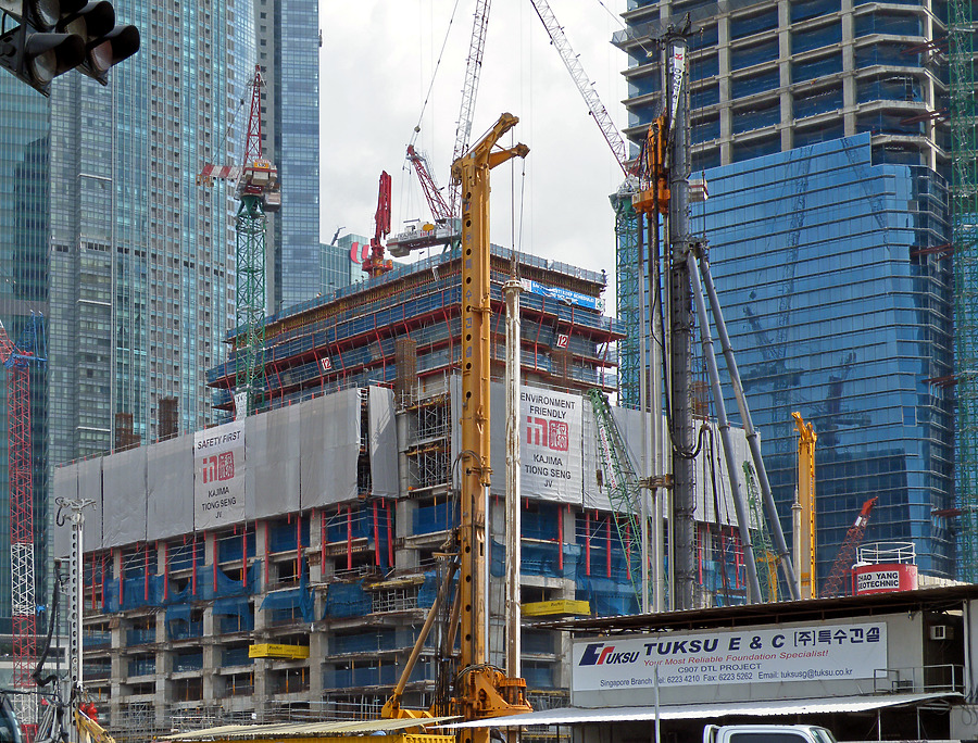 Marina Bay Financial Centre Tower 2 by Horst Kiechle