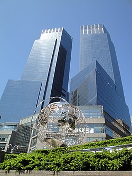Warner Center Plaza III
